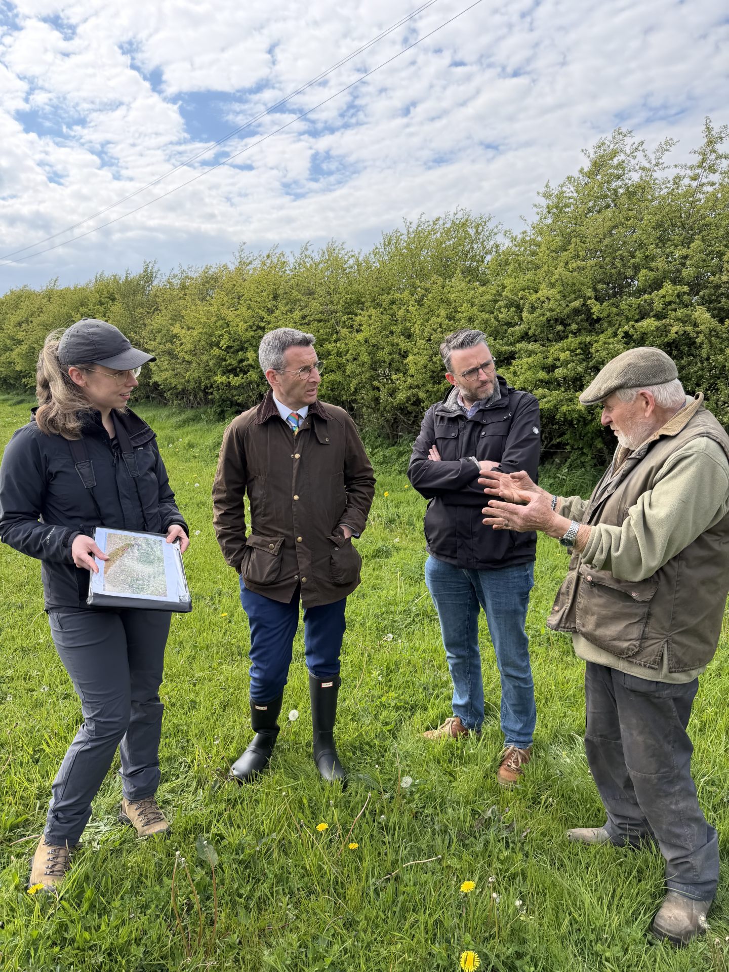 Minister visits exemplar environmentally sustainable dairy farm